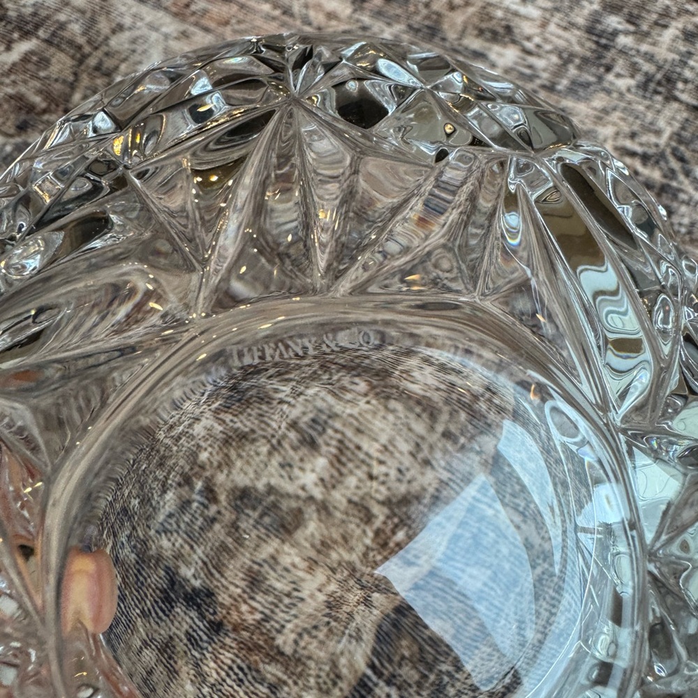 Tiffany rock cut crystal serving bowl - Picture 3 of 4